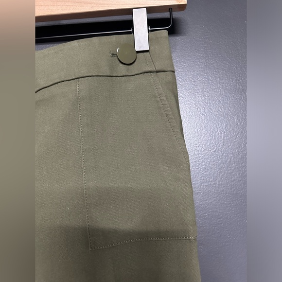 Loft Marisa Skinny Olive Green Pants Button Detailing 6P - Picture 2 of 4